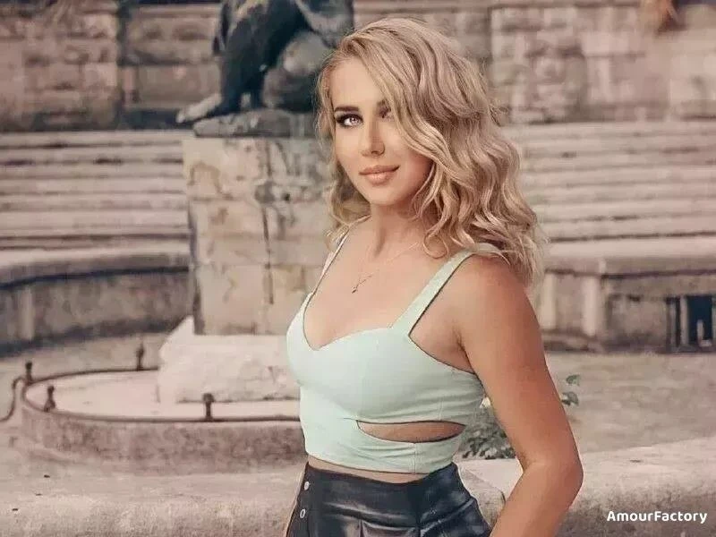 Natalia, 34