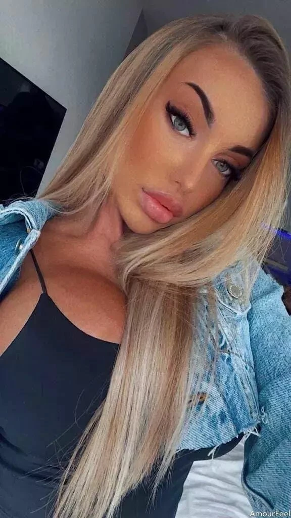 Alina Roxana Profile image 6