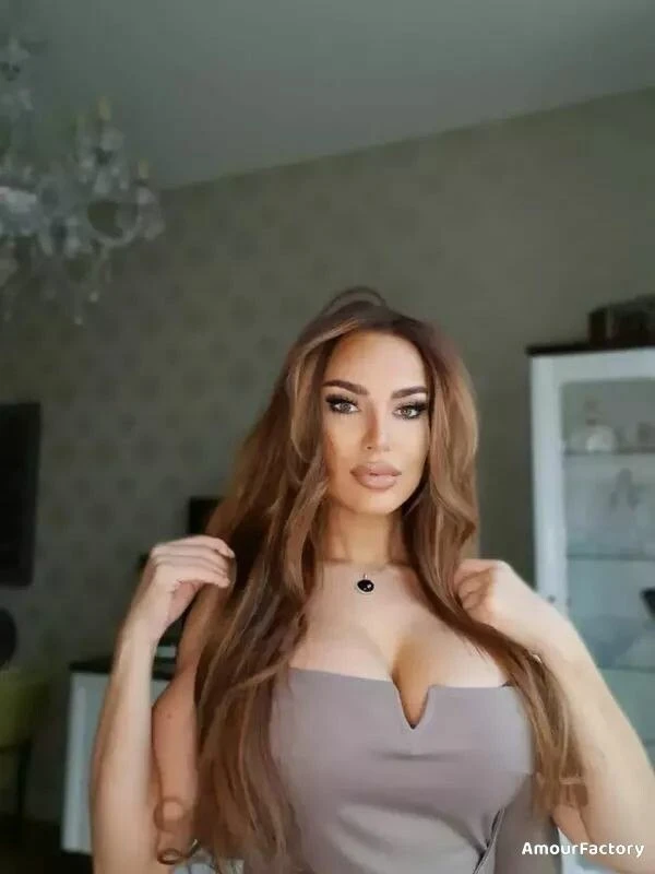 98Valentina98 Profile image 3