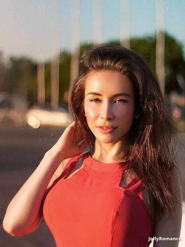 Ekaterina Profile image 4