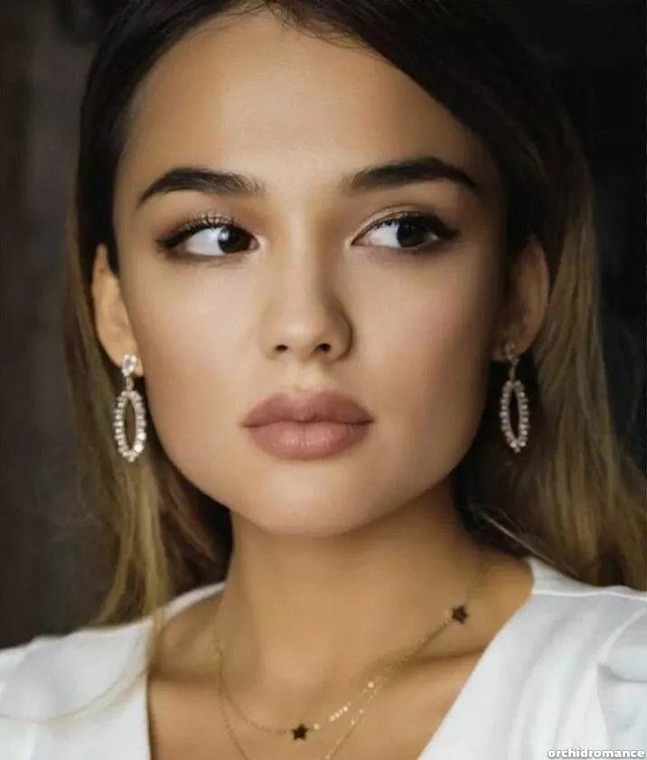 Leila Profile image 4