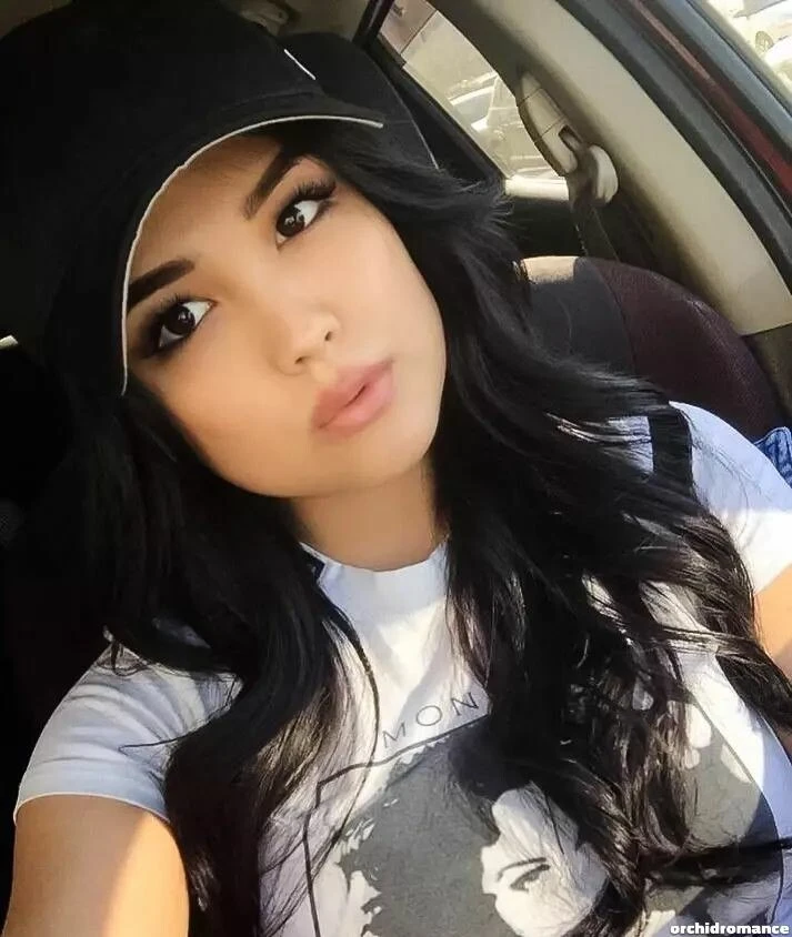 Leila Profile image 1