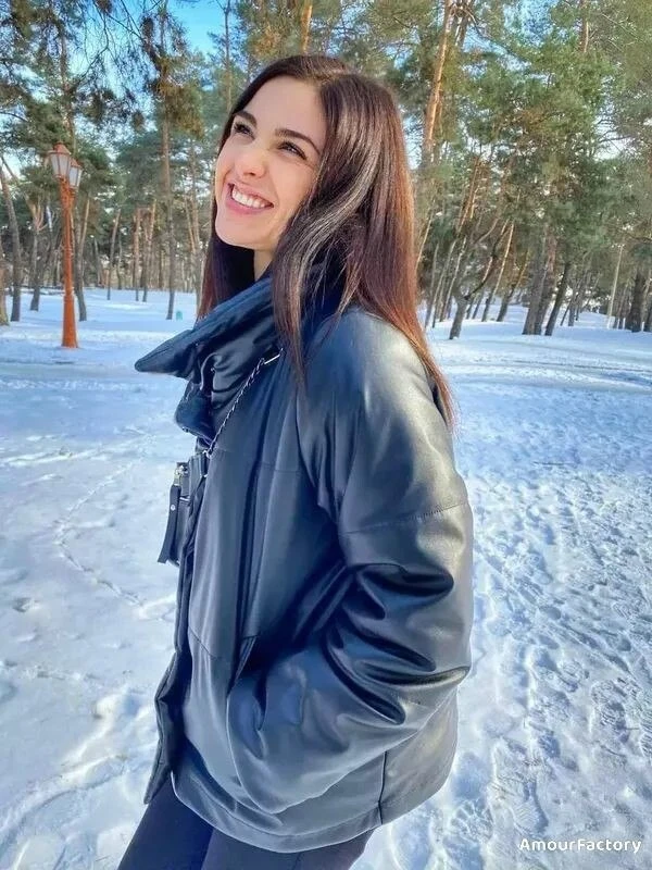 Arzu, 22