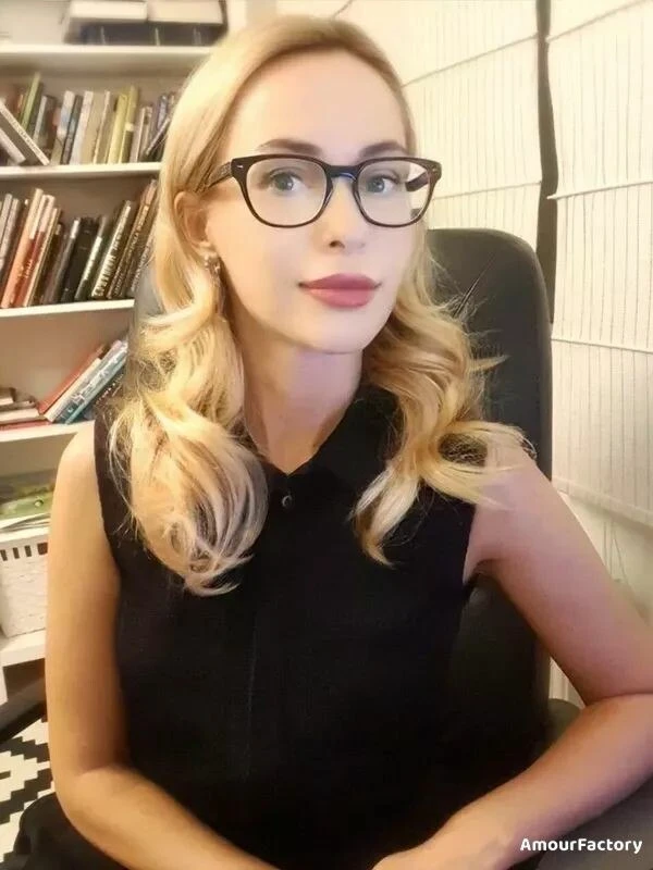Lena Profile image 4
