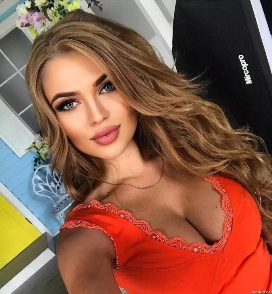 Alona Profile image 1