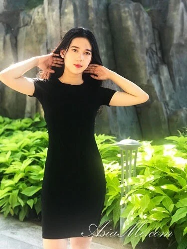 Nana Profile image 2