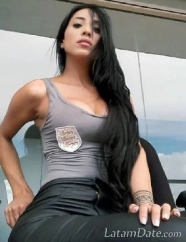 LAURA Profile image 2