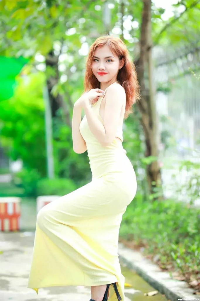 Amy Profile image 4