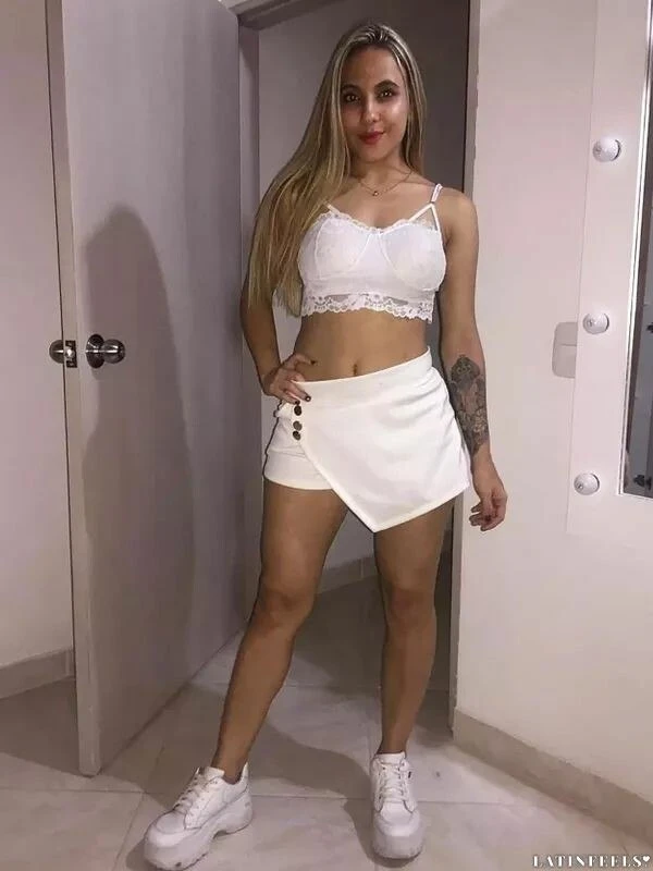 Alejandra Profile image 2