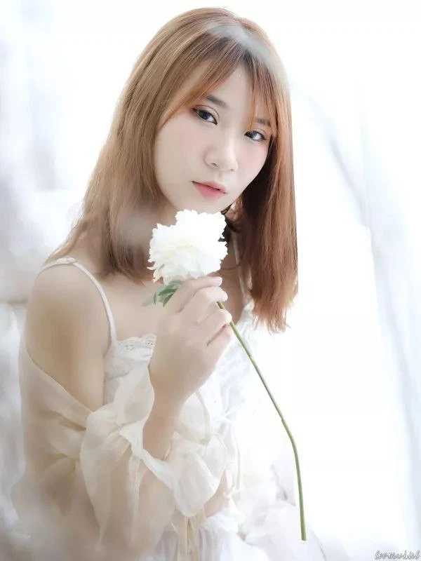Amanda Profile image 3