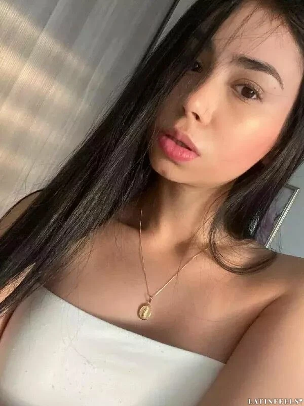 Juliana Profile image 3