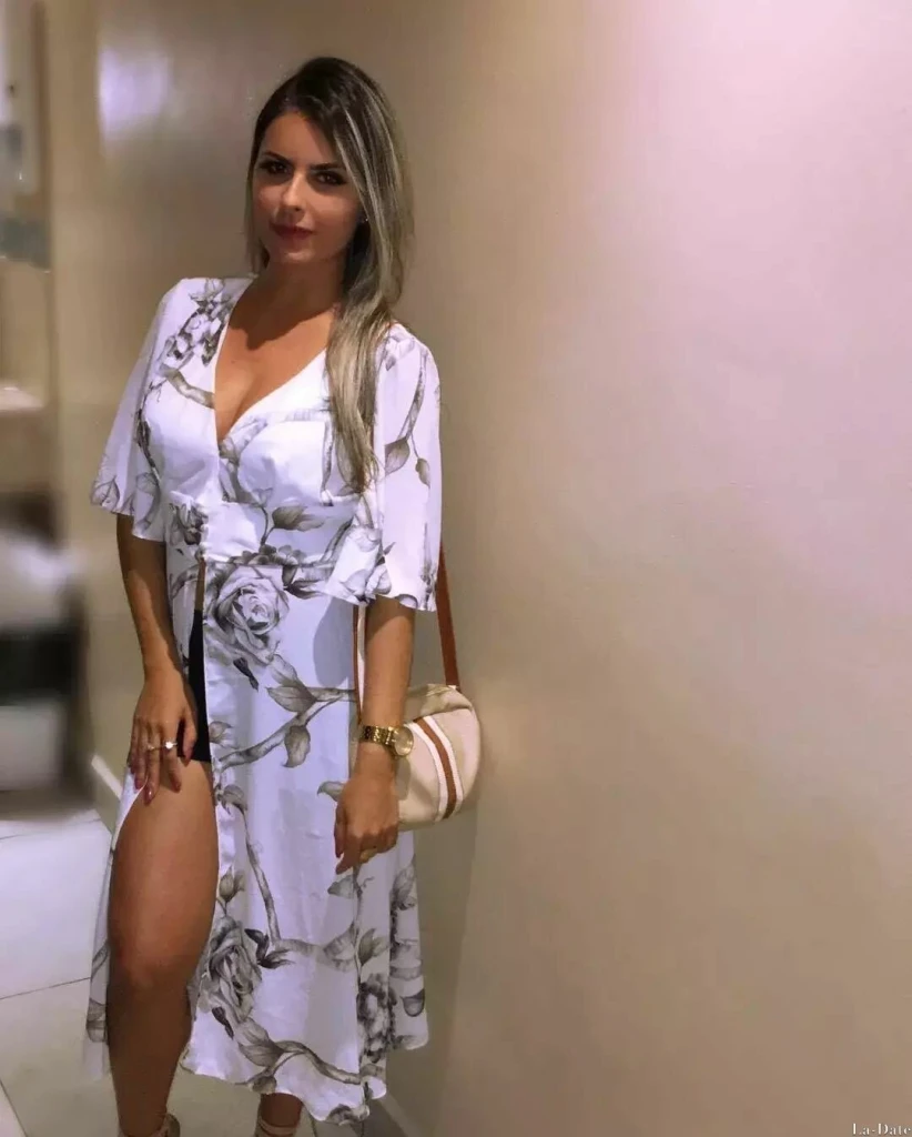 Yuliana Profile image 3