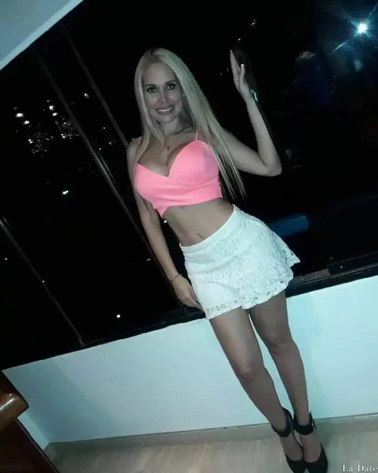 Esther Profile image 5