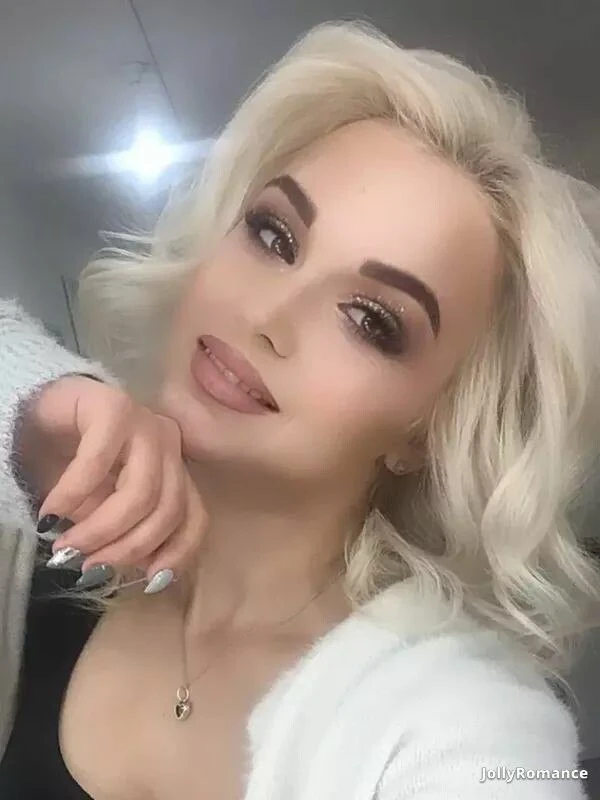 Inna Profile image 5